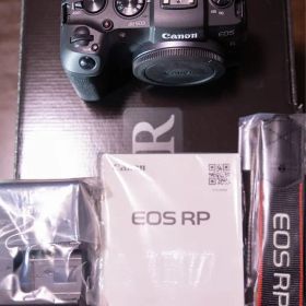 Canon EOS RP ミラーレス一眼カメラ