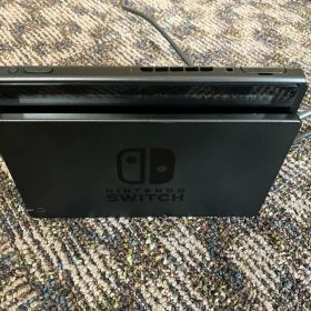 任天堂 Nintendo Switch ブラック 本体 + おまけ付き