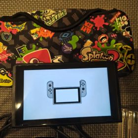 Nintendo Switch 本体 プラトゥーンケース・充電スタンド・AC付き