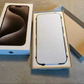 iPhone 15 Pro 256gb ナチュラルチタニウム SIMフリー