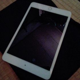 Apple iPad mini 4ゴールド