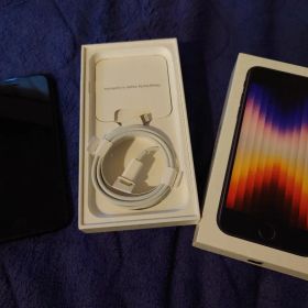 iPhone SE3 64gb ブラック