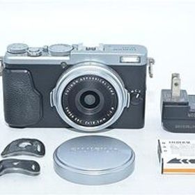 313★美品★富士フイルム デジタルカメラ X70 シルバー X70-S