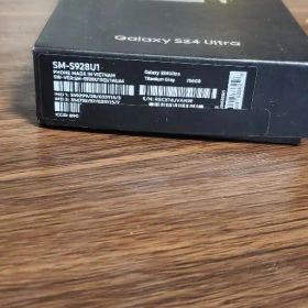 Galaxy S24 Ultra SM-S928U1 本体