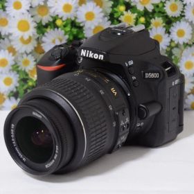 美品❤ニコン❤Nikon D5600❤タッチ操作＆Bluetooth搭載❤