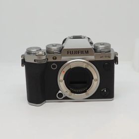 【中古】 (フジフイルム) FUJIFILM X-T5-S ボディ【中古カメラ デジタル一眼】 ランク：B