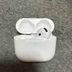 AirPods 4