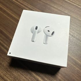 Apple AirPods 4 ワイヤレスイヤホン