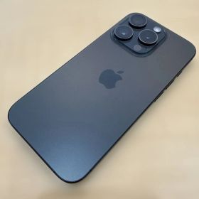 【美品】iPhone 15 Pro 256GB ブラックチタニウム SIMフリー