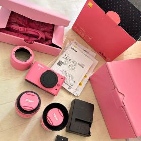 NIKONミラーレス一眼Nikon 1J1 ダブルズーム ピンクスペシャルキット