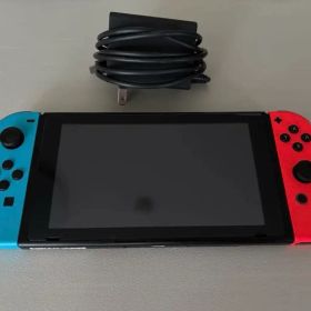 ２*♥様 Nintendo Switch 本体 青/赤 Joy-Con、充電器付