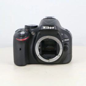 【中古】 (ニコン) Nikon D5200 ボディ ブラック【中古カメラ デジタル一眼】 ランク：B
