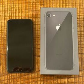 【中古品】 SIMロック解除済 Apple iPhone8 64GB スペースグレイ MQ7A2J/A docomo利用制限〇 箱付き