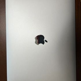 MacBook Air (2020 Intel corei5 )