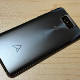 ZenFone 6のメイン画像