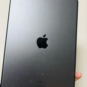 iPad Air 第3世代/256GBスペースグレー
