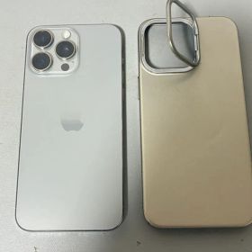 超美品 iPhone15 Pro Max 256GB ナチュラルチタニウム