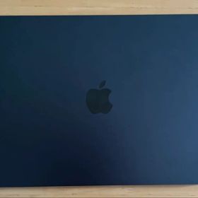 【美品】MacBook Air M2 15インチ 容量256GB メモリ8GB