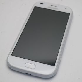 フジツウ(富士通)の新品同様 F-42A らくらくスマートフォン ホワイト M000(スマートフォン本体)