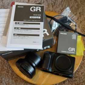 RICOH GR3 grⅢコンパクトデジタルカメラ 付属品多数