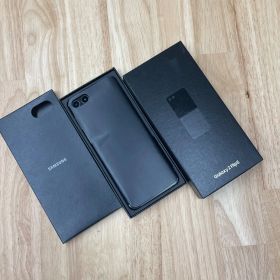 新品、未使用 Galaxy Z Flip5 512Gb グラファイト 国内版SIMフリー送料無料