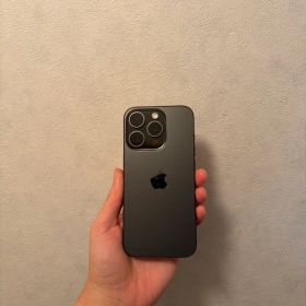 iPhone 15 Pro 128GB ブラックチタニウム（SIMフリー）