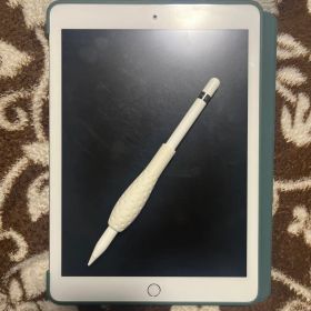 iPad第6世代Appleペンシル付き