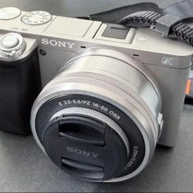げ*い様 SONY α6000 ミラーレス一眼 Eレンズ付き