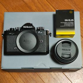 Nikon Z fc 28mm f/2.8 Special Edition 黒