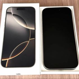 【美品・新品フィルム付き】 iPhone16Pro SIMフリー
