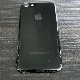 Apple iPhone 7 ブラック 本体