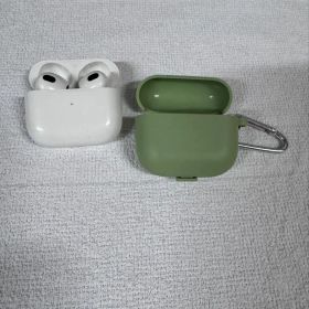 Apple AirPods 第三世代