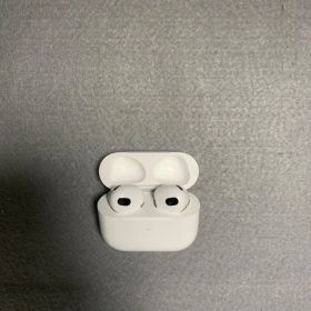 中古 AirPods 第3世代 Lightning充電口