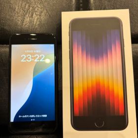 Apple iPhone SE (第3世代) 64GB Midnight