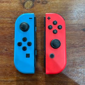 ニンテンドースイッチ(Nintendo Switch)のNintendo Switch Joy-Con(L) ネオンブルー/(R) ネオ(家庭用ゲーム機本体)