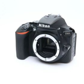 【中古】 《美品》 Nikon D5600 ボディ [ デジタルカメラ ]