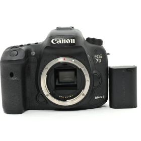 ＜難有品・ジャンク品＞Canon EOS 7D Mark II ボディ｜外観劣化大・傷多数｜AF・撮影・再生は動作確認済｜高耐久プロ機×高速連写対応APS-C一眼レフ