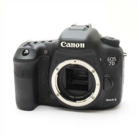 【中古】 《並品》 Canon EOS 7D Mark II ボディ [ デジタルカメラ ]