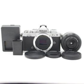 ショット数500枚！■ほぼ新品■ Nikon Z fc Special Edition キット NIKKOR Z 28mm f/2.8 SE付属 ♯86007