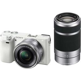 【中古】SONY ミラーレス一眼 α6000 ダブルズームレンズキット E PZ 16-50mm F3.5-5.6 OSS + E 55-210mm F4.5-6.3 OSS ホワイト ILCE-6000Y W