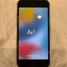 iPhone 8 ブラック 本体