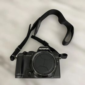 。【バッテリー欠品】OLYMPUS STYLUS 1 デジタルカメラ