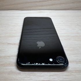 Apple iPhone 7 128GB本体 K101