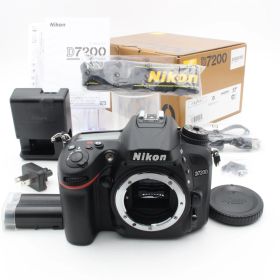 ショット数74 【ほぼ新品】 Nikon ニコン D7200 ボディ デジタル 一眼レフ カメラ nikon バッテリー劣化なし 元箱付属品付き 91015