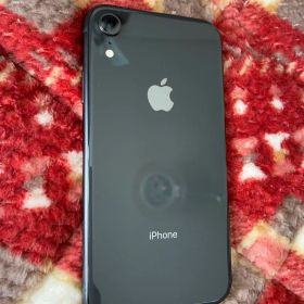 iPhoneXR 本体128GB SIMフリー