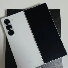 美品⭐Galaxy Z Fold6 ホワイト 256GB SIMフリー国内版