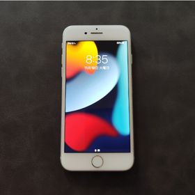 アイフォーン(iPhone)の送料込 iPhone8 64GB シルバー(スマートフォン本体)