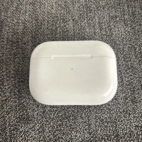 Apple 初代AirPods Pro ワイヤレスイヤホン 白