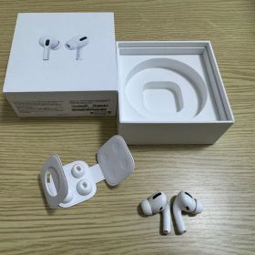 AirPodsPro 【2019年10月モデル】本体の左右と箱、イヤーチップ