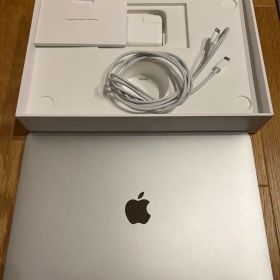 【美品・おまけ付】MacBook Air 13インチ シルバー
